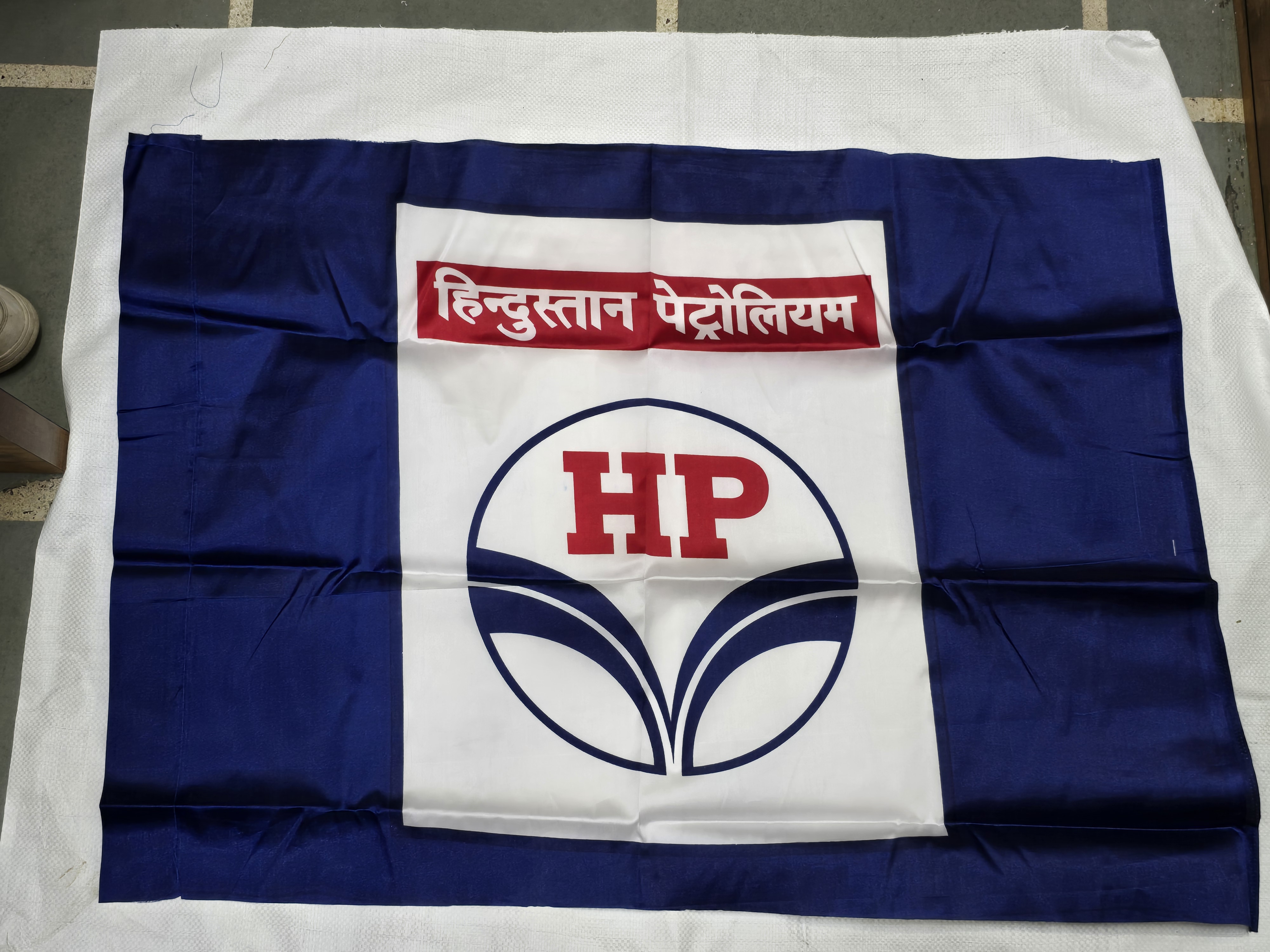 HPCL FLAGSET PACK OF 6 ( RED/WHITE/BLUE)